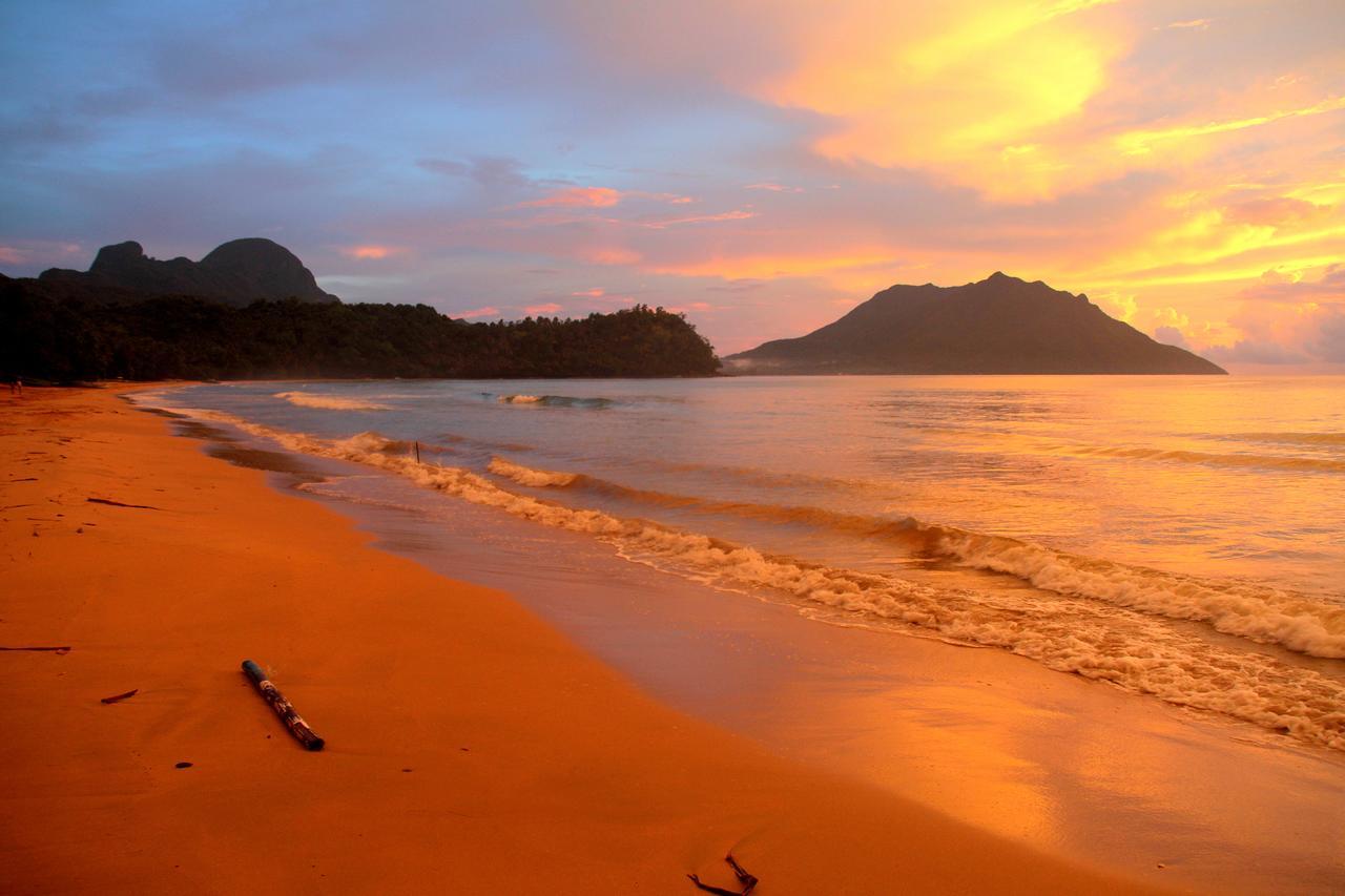 Arkadia Beach Resort Underground River Sabang  Luaran gambar